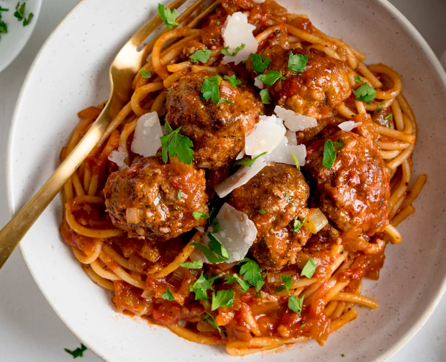 How to Make Spaghetti and Meatballs at Home